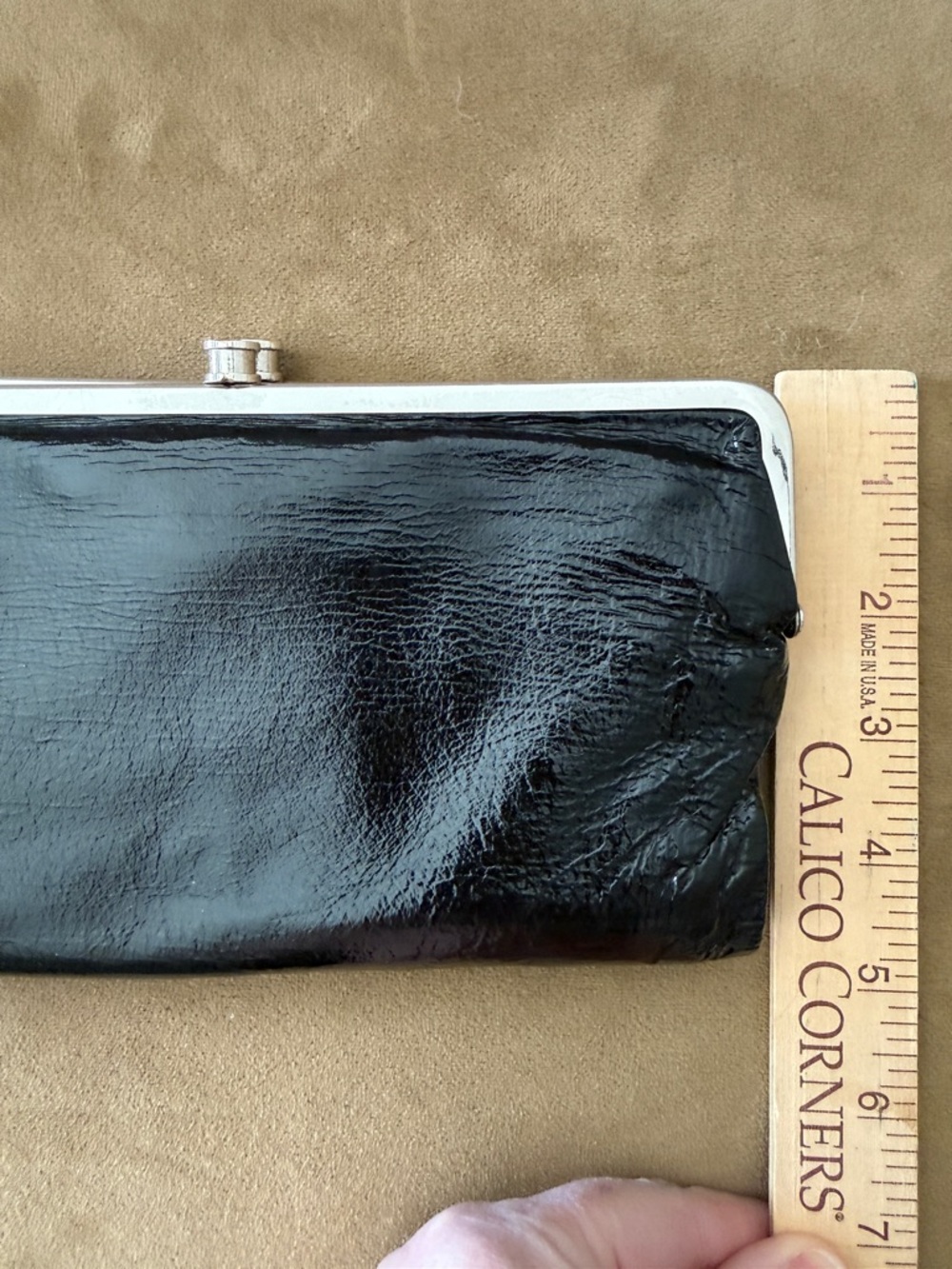 Hobo Lauren Wallet Clutch Black Patent Leather with Silver Hardware Mint Cond - Picture 8 of 9